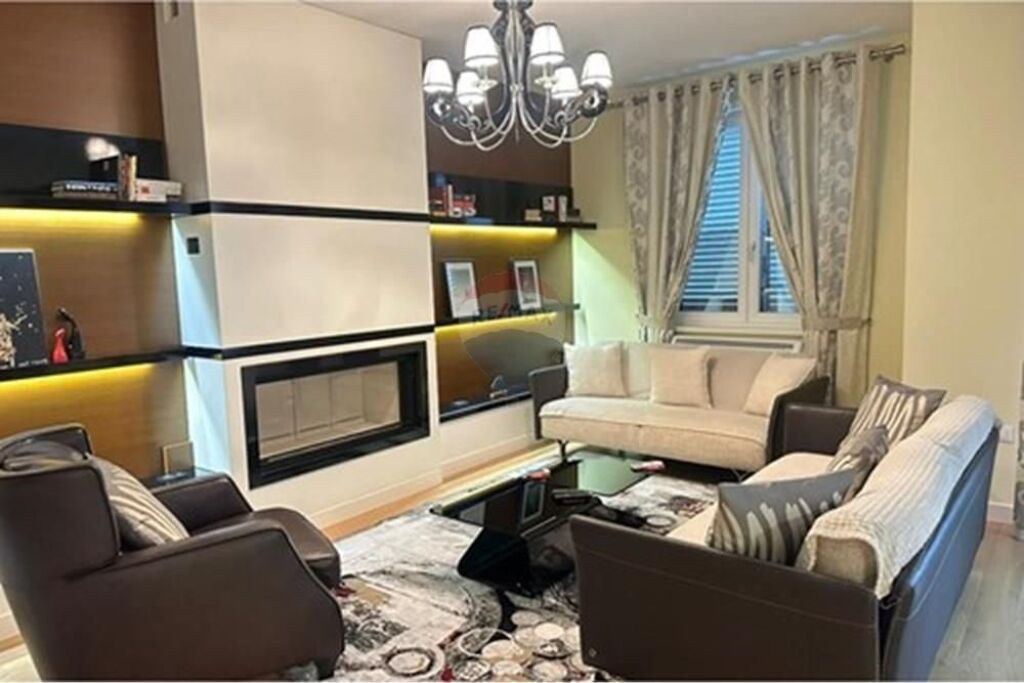 Shitet apartament 3+1+3+parkim te Kodra e Diellit