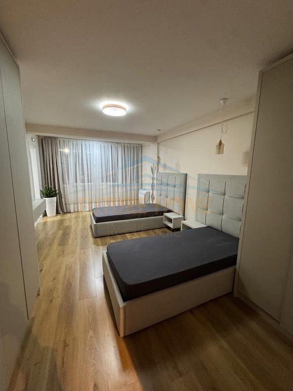 Qera, Apartament 2+1+2, Rruga Kongresi i Manastirit   60,000 Lekë