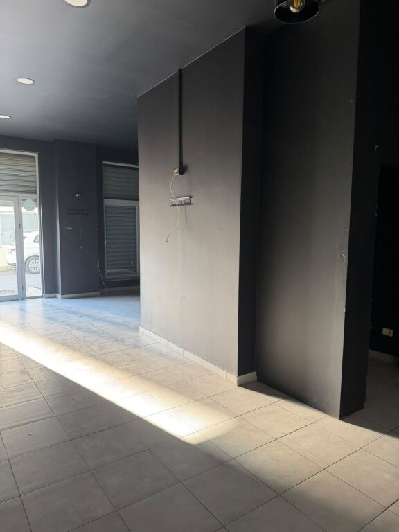 BUSINESS PREMISES FOR RENT – BEHIND THE HOSPITAL, DURRËS!