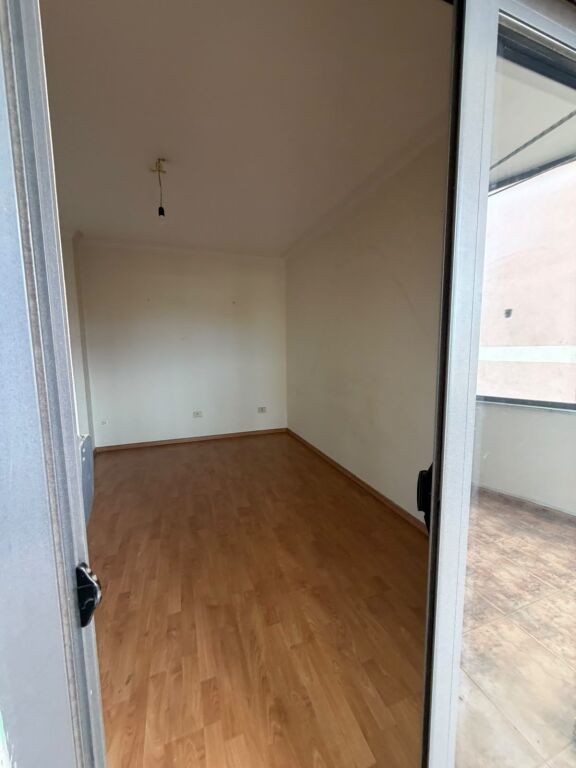 Rent | Apartment 3 + 1 | Dibrës Street | 500 €/month