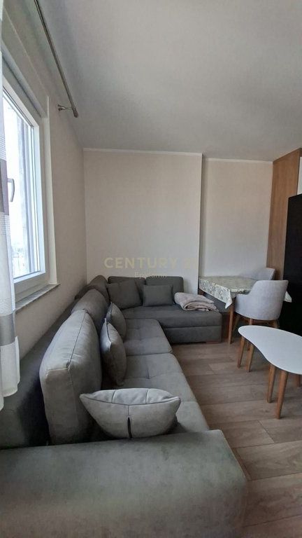Apartament 1+1 me qera tek Poliklinika