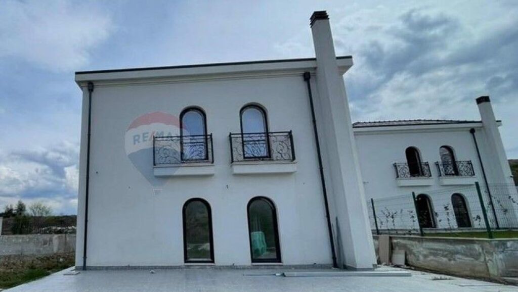 VILLA INDIVIDUALE IN VENDITA A MJULL BATHORE  ID: 530171024-119