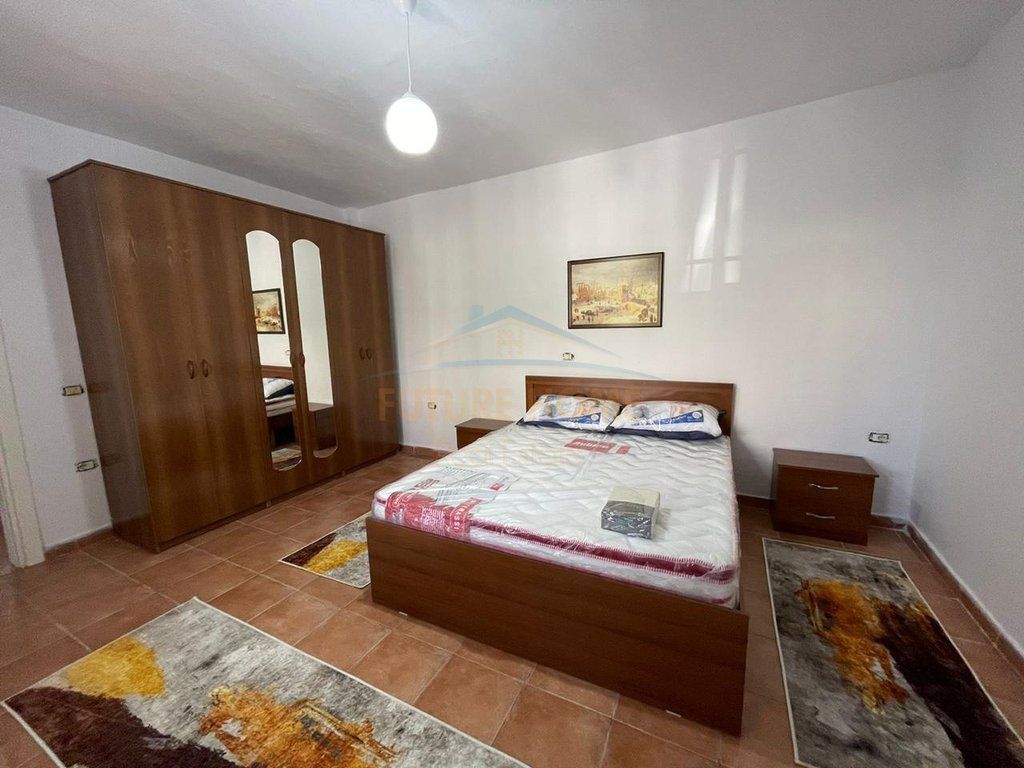 Affitto, Appartamento 1+1+POSTO AUTO , Shkoze , Tirane