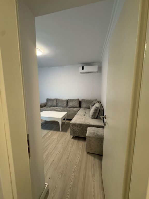 SHITET APARTAMENT 1+1  📍 Pranë Fakultetit të Mjekësisë