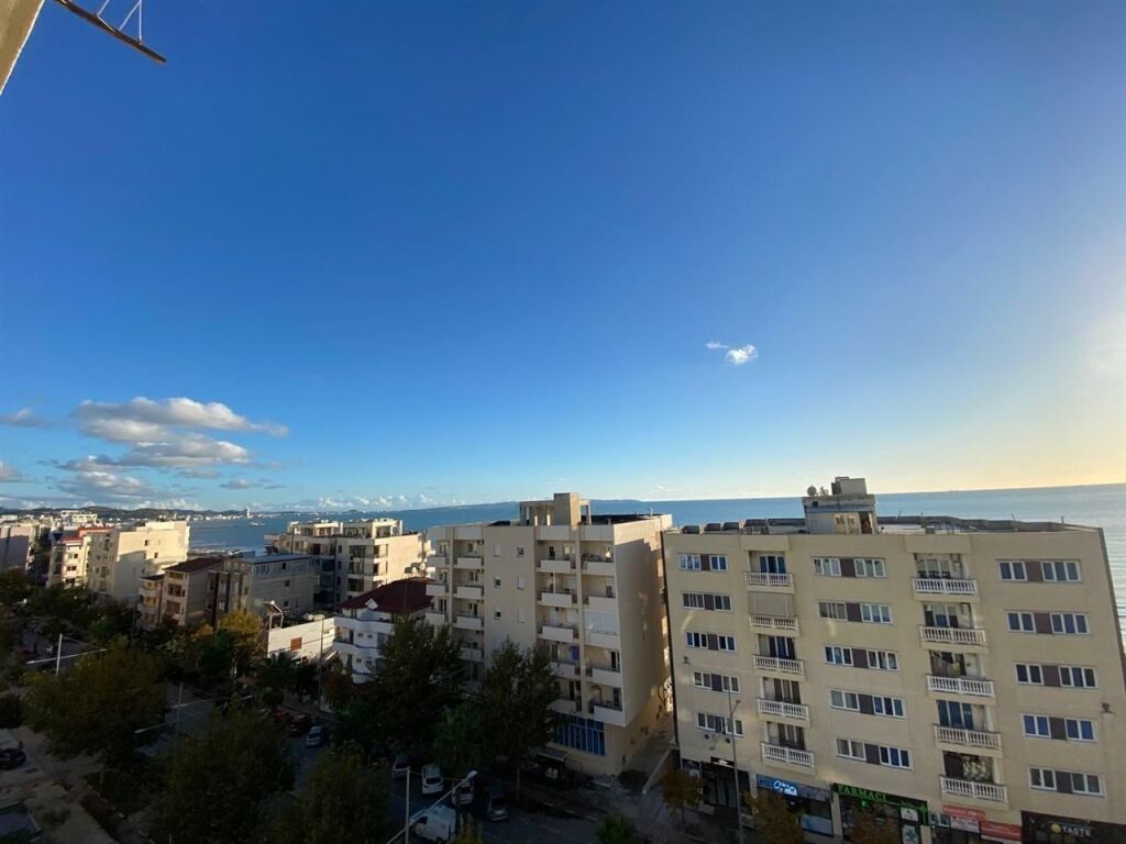 SHITET APARTAMENT 3+1+2 PAMJE DETI, RROTA KUQE PLAZH