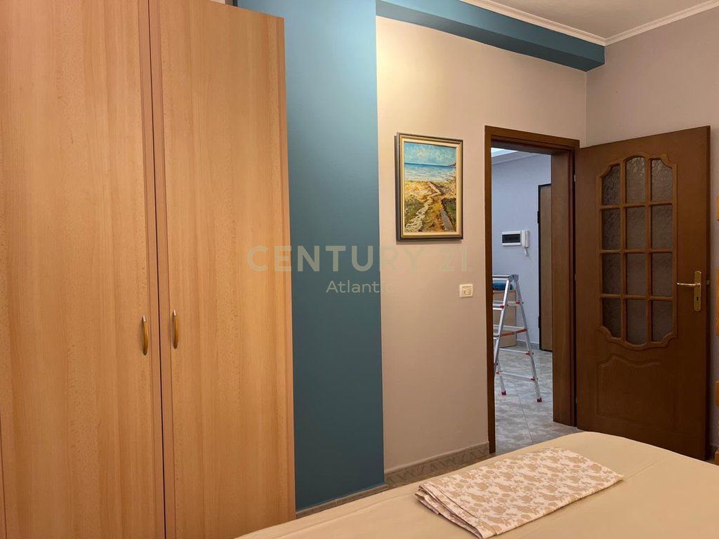 Shitet Apartament 1+1 ne Shkëmbin e Kavajës, Durrës!