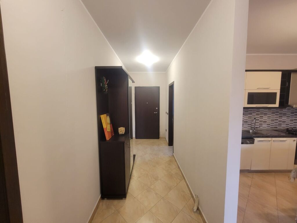 📍Xhamllik Jepet Apartament 2+1+2 Me Qera