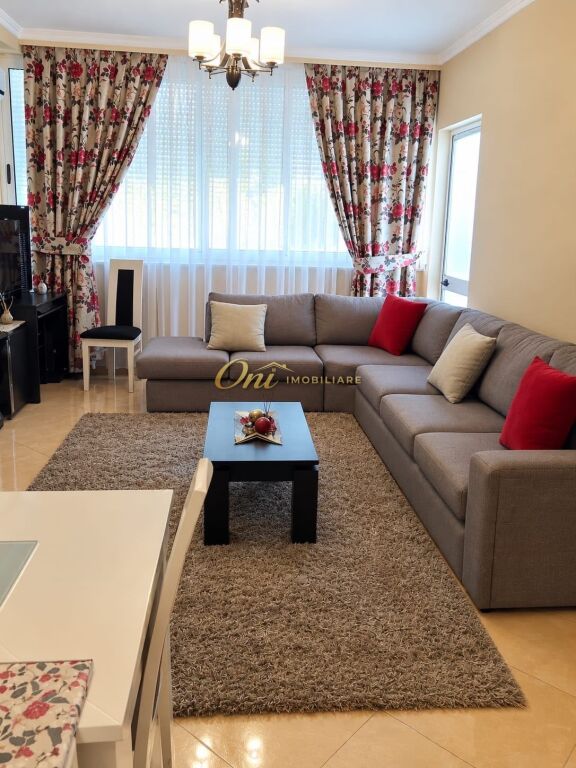 RRUGA KONGRESI I MANASTIRIT, APARTAMENT PER SHITJE 1+1