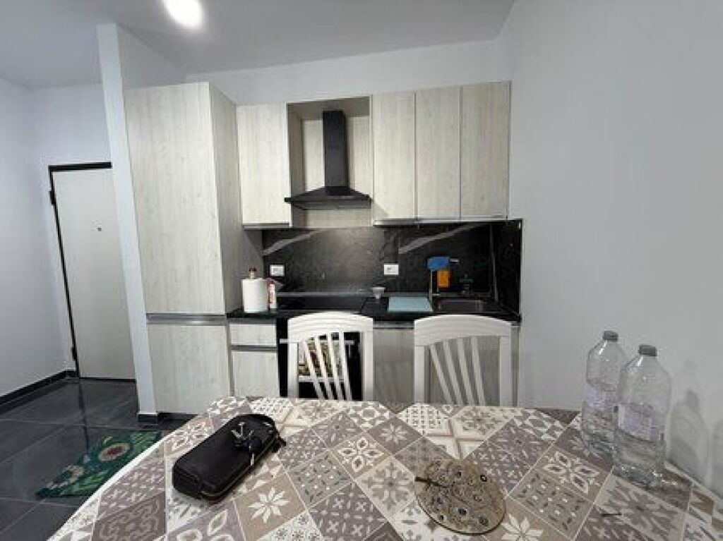 Rent, Apartment 1+1, 5 May Street, Tirana.