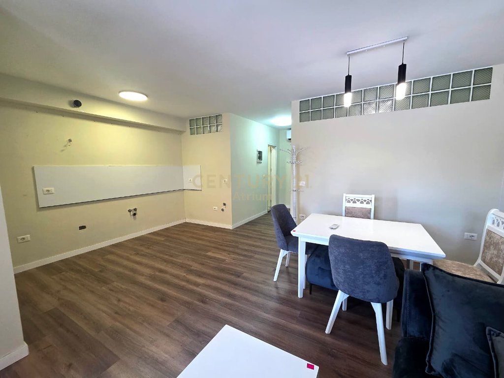 FOR SALE APARTMENT 2+1+ VERANDA AT KTHESA E KAMZES! 140,000 € Total Area 108m2
