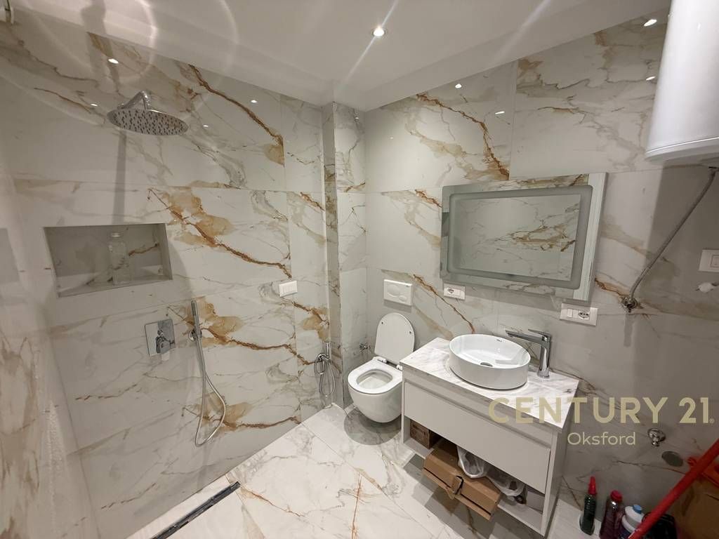 ESCLUSIVO! VENDESI STUDIO ADATTABILE IN 1+1 VICINO A SPAK, EX STAZIONE DEL TRENO! 167.000 €