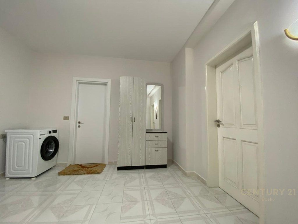 FOR RENT APARTMENT 2+1 NEAR THE PROSECUTOR'S OFFICE OF TIRANA