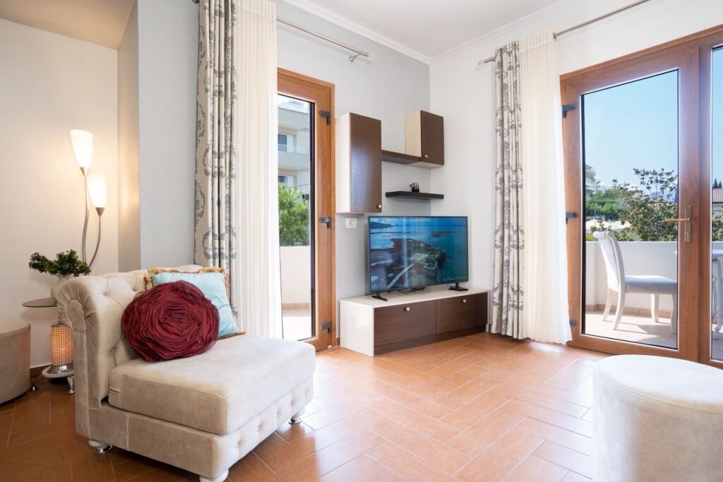 Rent | Vilë 2 + 1+2 | Liqeni Artificial | 1200 €/month
