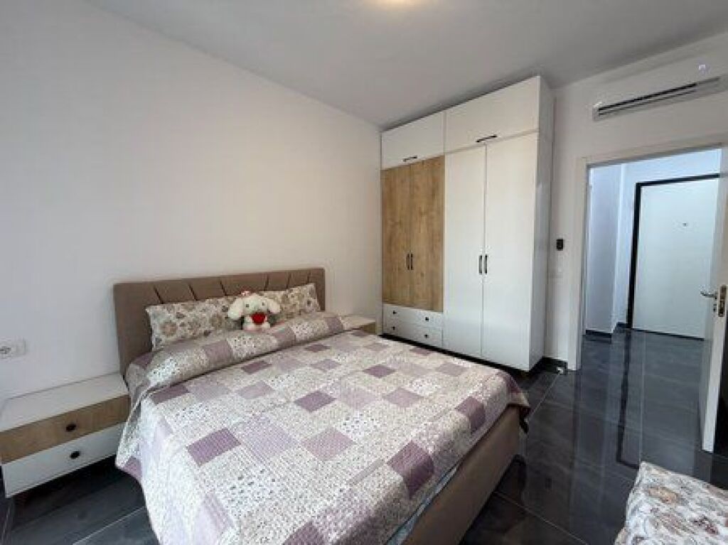 Rent, Apartment 1+1, 5 May Street, Tirana.