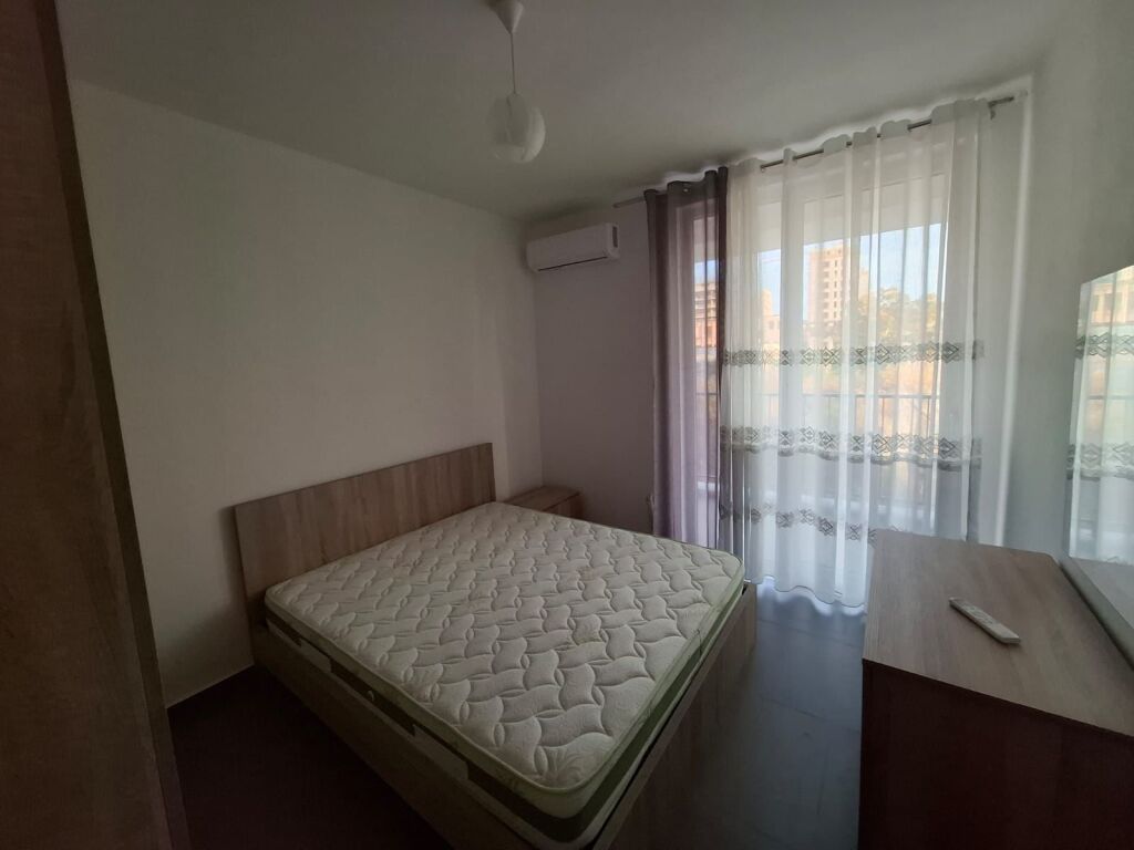 Rent | Apartament 3 + 1 | Rruga 5 Maji | 600 €/month