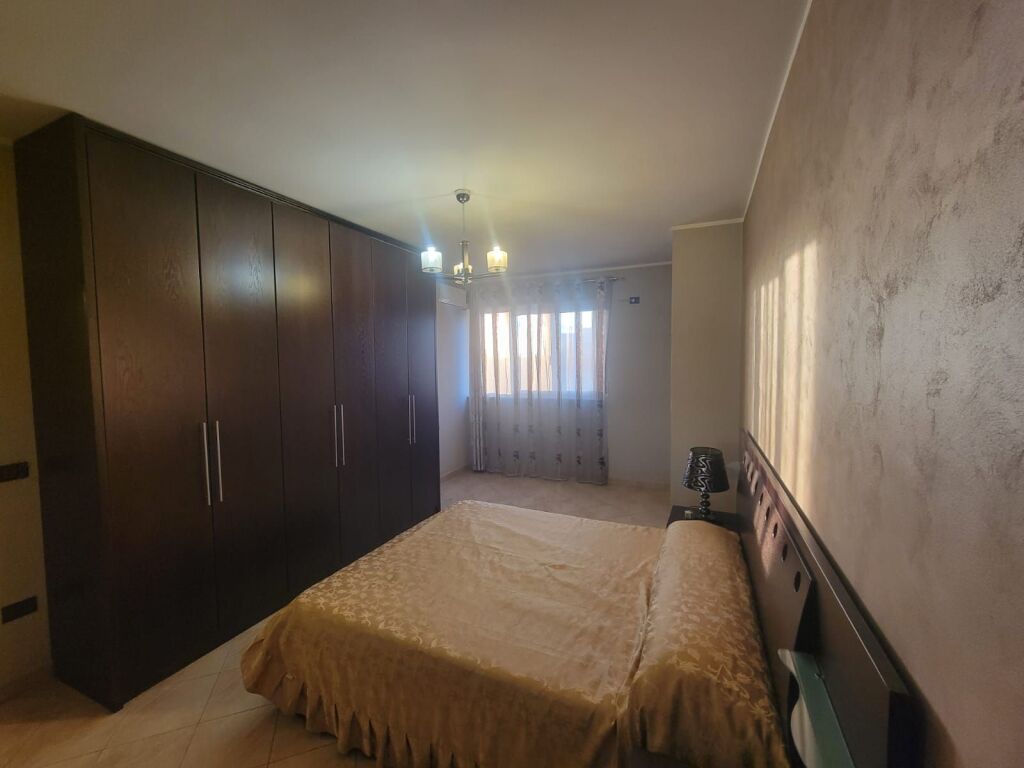 📍Xhamllik Jepet Apartament 2+1+2 Me Qera