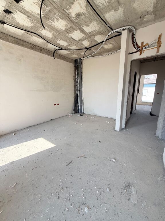 🏡 VILLA SU 3 PIANI IN VENDITA – VICINO A TEG