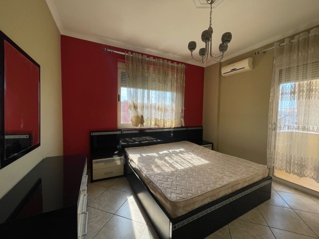 Apartament 2+1 per qira prane Hotel Marinaj ne Astir.