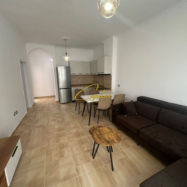 APARTAMENT ME QIRA 3+1 MATERNITETI I RI 70.000 LEKE