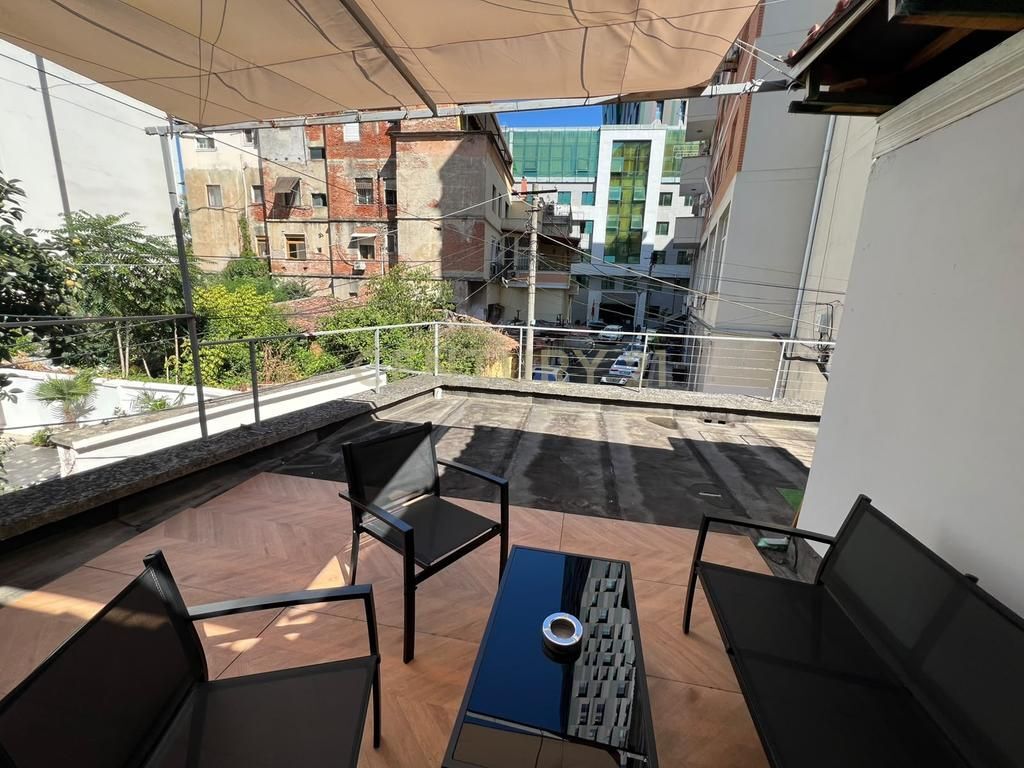 Casa 1+1 con terrazza in affitto a Myslym Shyr!