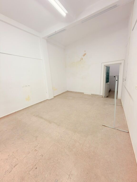 BUSINESS PREMISES FOR RENT ON THE MAIN BOULEVARD, DURRES