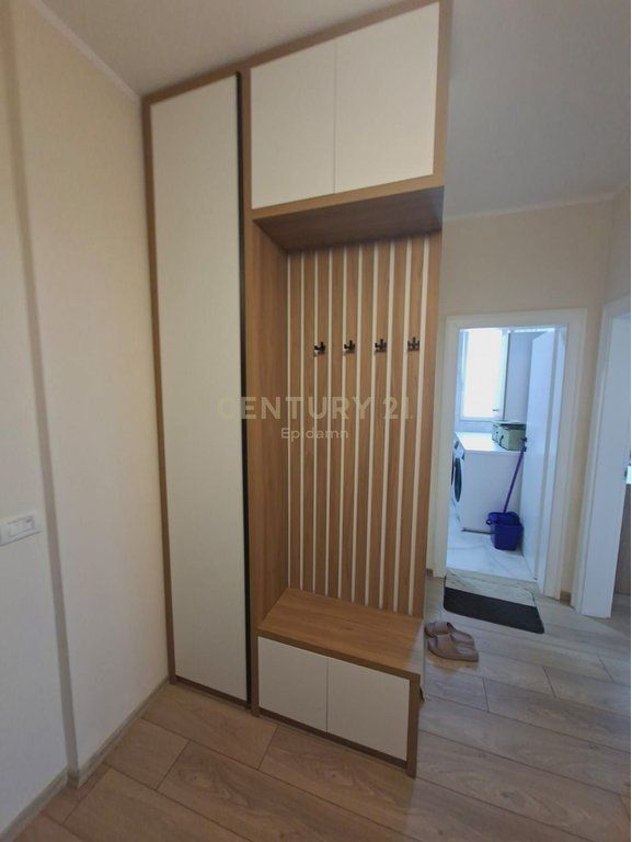 Apartament 1+1 me qera tek Poliklinika