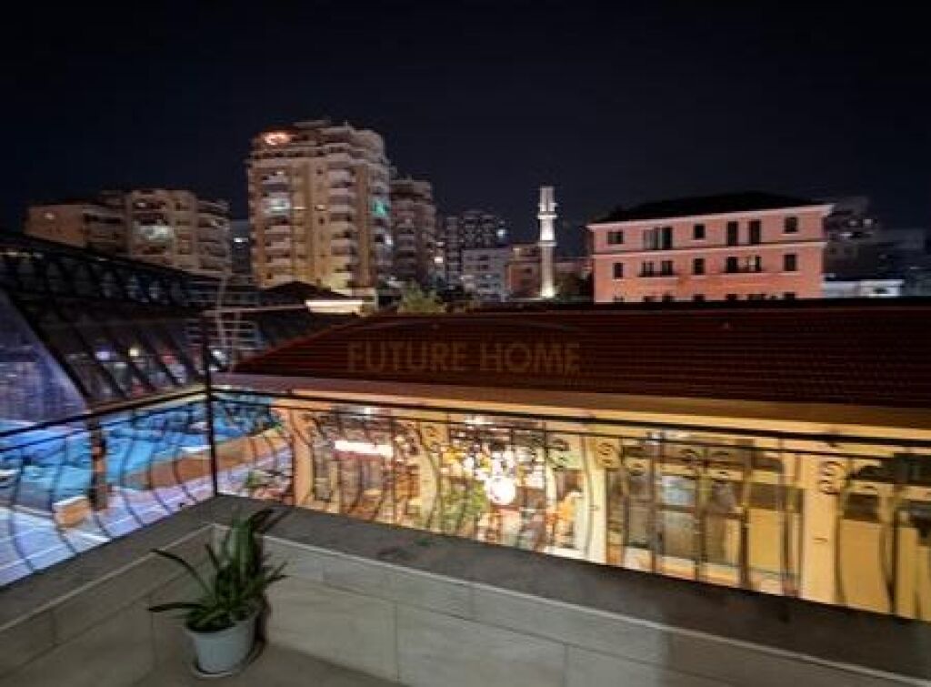 Qera, Apartament 2+1+Verandë, Pazari i Ri, Tiranë