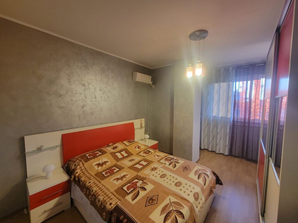 📍Xhamllik Jepet Apartament 2+1+2 Me Qera