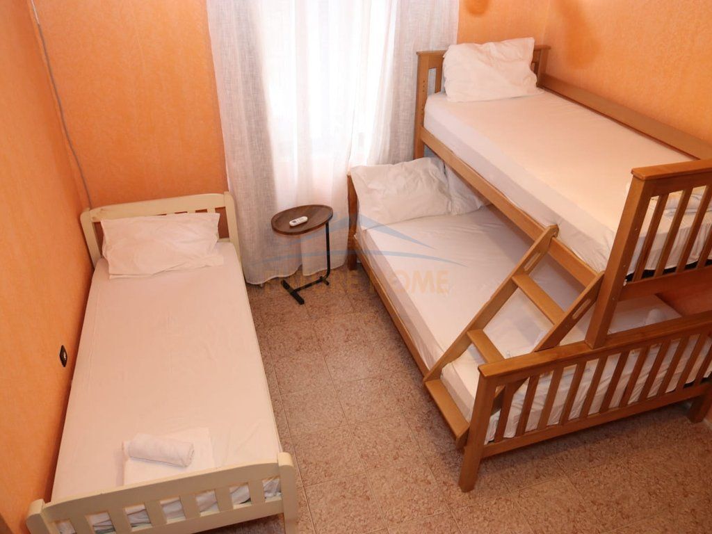 Affitto, Appartamento 2+1+Posto Auto, Laprake, Tirana