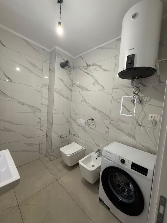 New Boulevard apartment 1+1, furnished, 55,000 Leke for rent