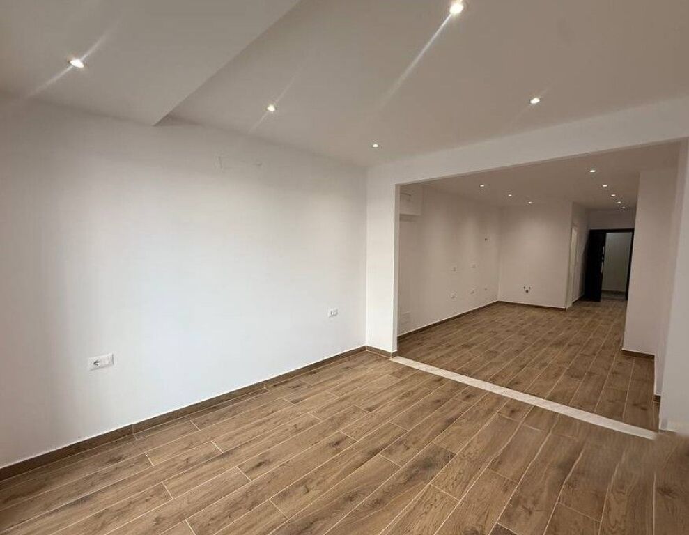 ESCLUSIVO! VENDESI STUDIO ADATTABILE IN 1+1 VICINO A SPAK, EX STAZIONE DEL TRENO! 137.200 €