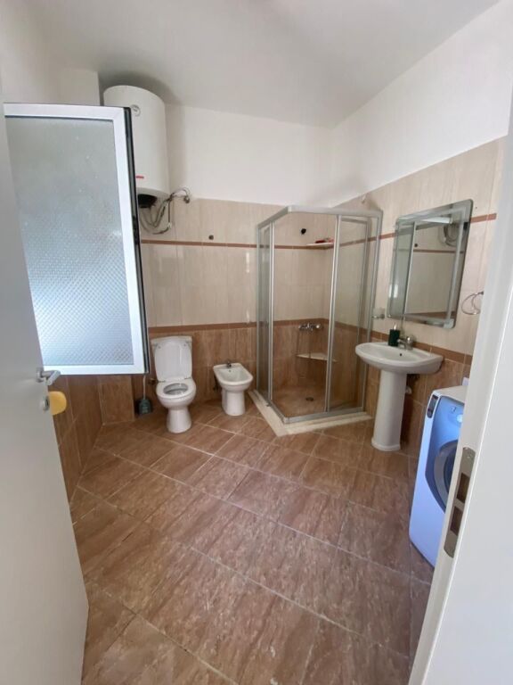Shitet Shtepi Private ne Durres