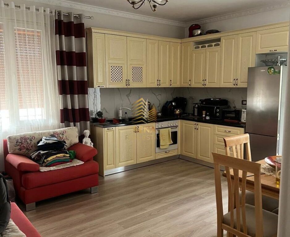 Qira, Hyrje private, 1+1, Spitali QSUT, 50.000 Lek/muaj