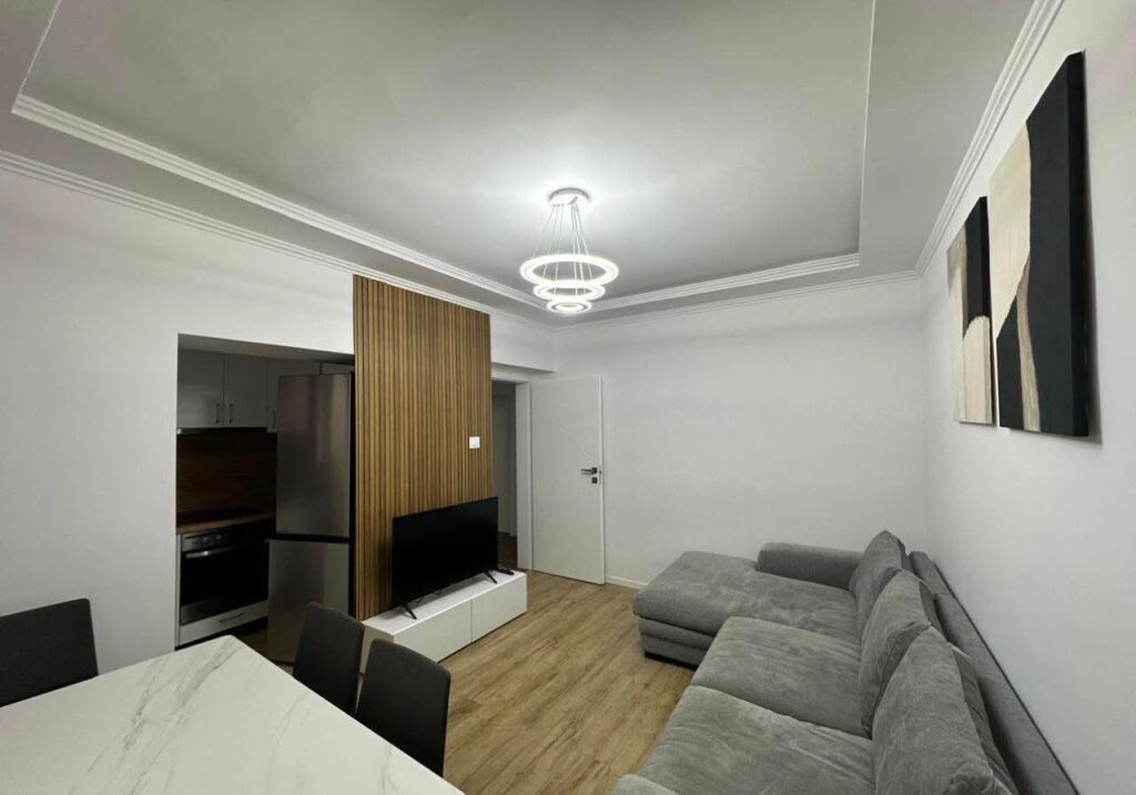 Affittasi Appartamento 2+1+1 Veranda