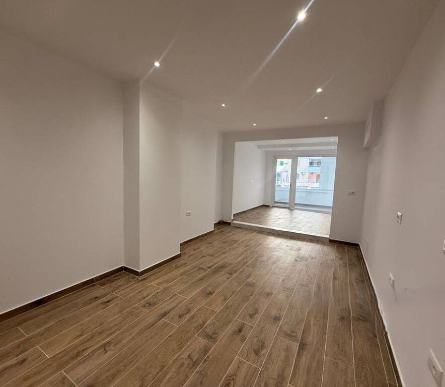 ESCLUSIVO! VENDESI STUDIO ADATTABILE IN 1+1 VICINO A SPAK, EX STAZIONE DEL TRENO! 137.200 €