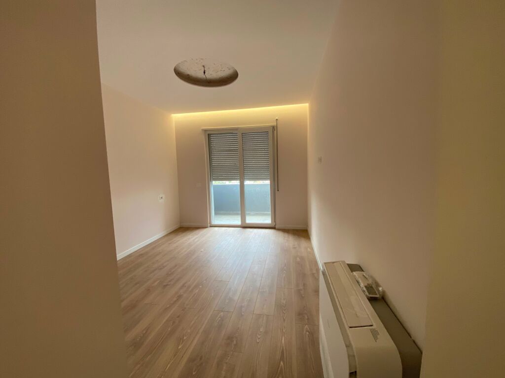 Qera, Apartament 2+1, Univers City, Tirane . Empire74090