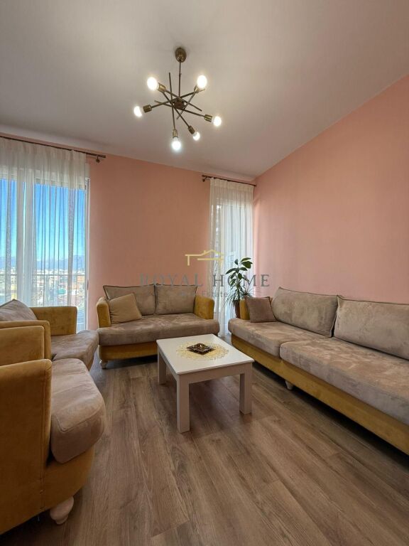 Appartamento 2+1+2 in affitto in Via Dritan Hoxha, Lapraka, Zogu i Zi.
