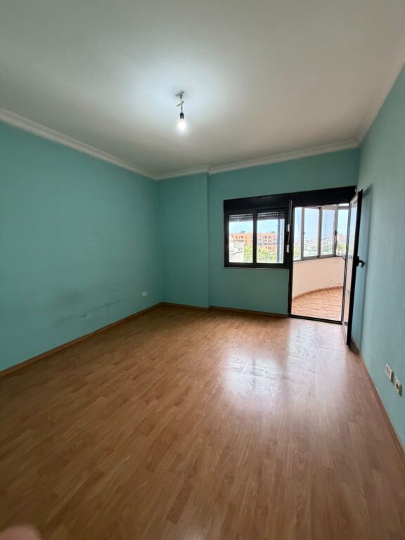 Rent | Apartment 3 + 1 | Dibrës Street | 500 €/month
