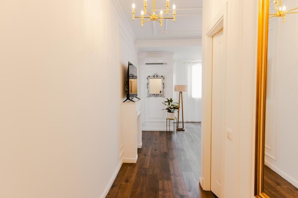 Affittasi appartamento 1+1 ad Astir vicino a Villa L  ID 5568