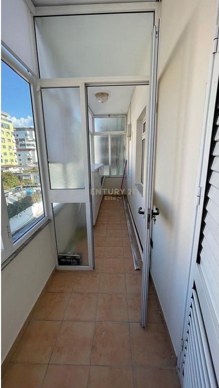 Qira, Apartament 2+1+2, Sheshi Willson