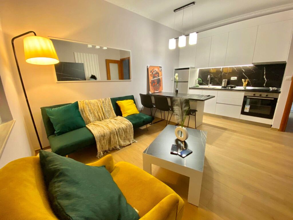 For rent 2+1 In the heart of Pazarit te Ri