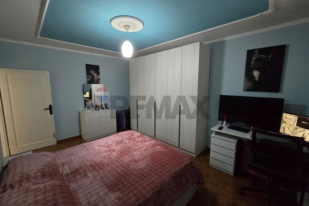 Shitet apartament 2+1, Allias