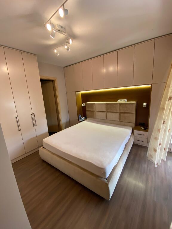 Apartamen 2+1 per qera Pallati me Shigjeta !