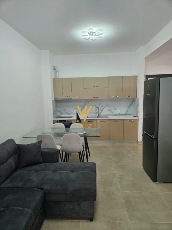 AFFITTASI APPARTAMENTO 1+1+BLK AL GOLDEN PARK 55.000 LEKE