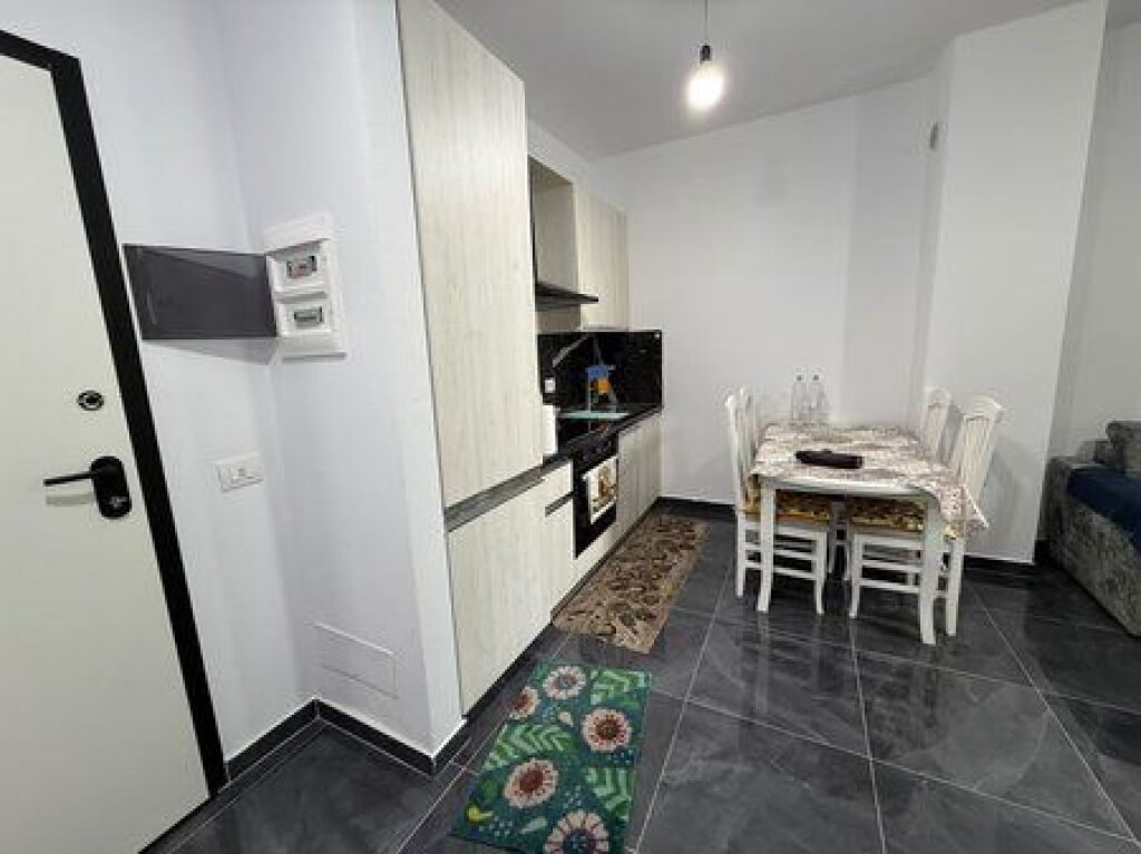 Rent, Apartment 1+1, 5 May Street, Tirana.