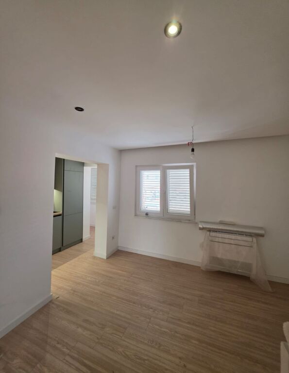 Apartment for rent 2+1 Kavaja Street