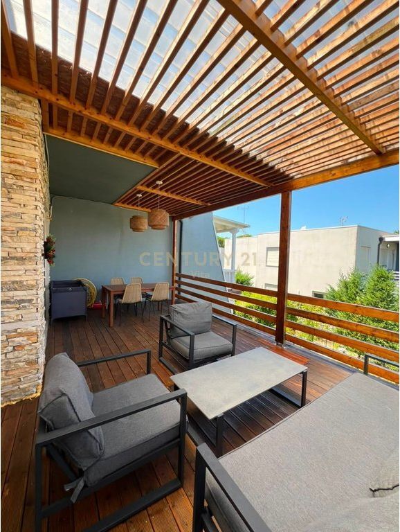 Apartament 2+1 me Verandë në Shitje, Gjiri i Lalzit – Lura 3!!