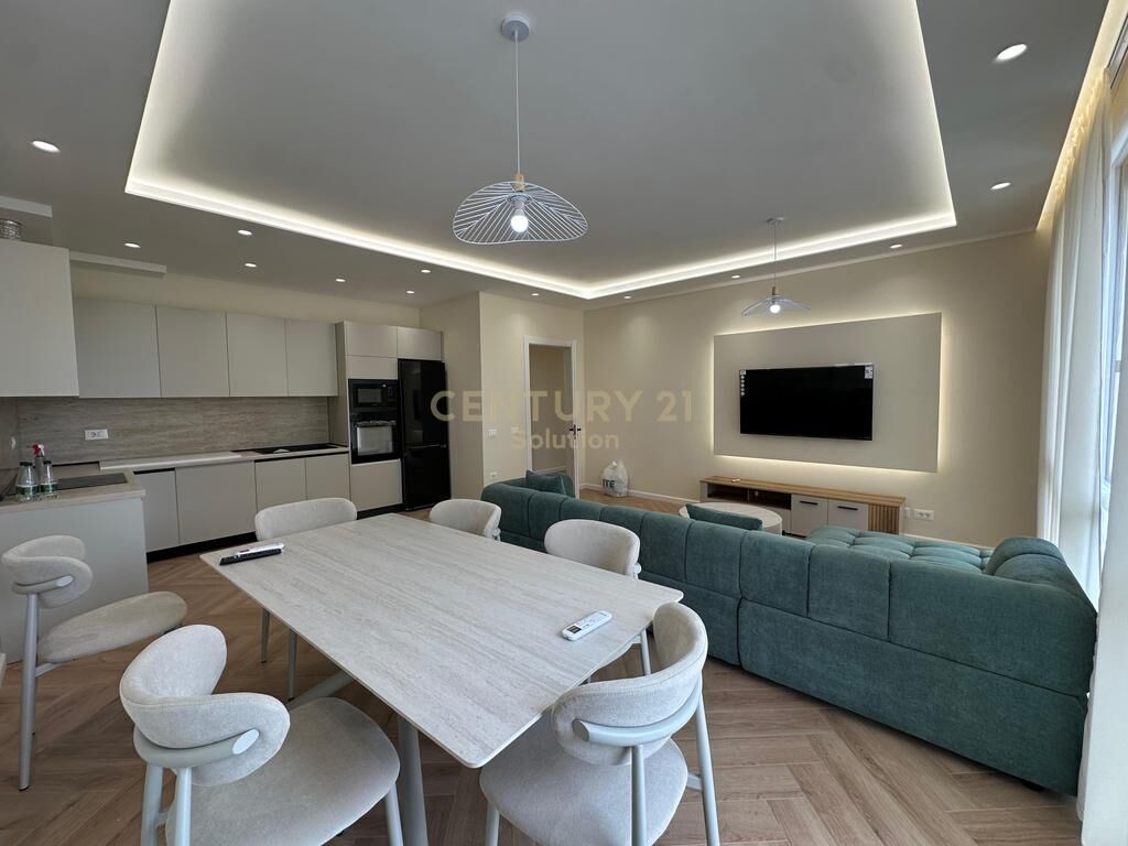 JEPET ME QIRA APARTAMENT 2+1+2+POST PARKIMI TEK FARMACIA 10 !!
