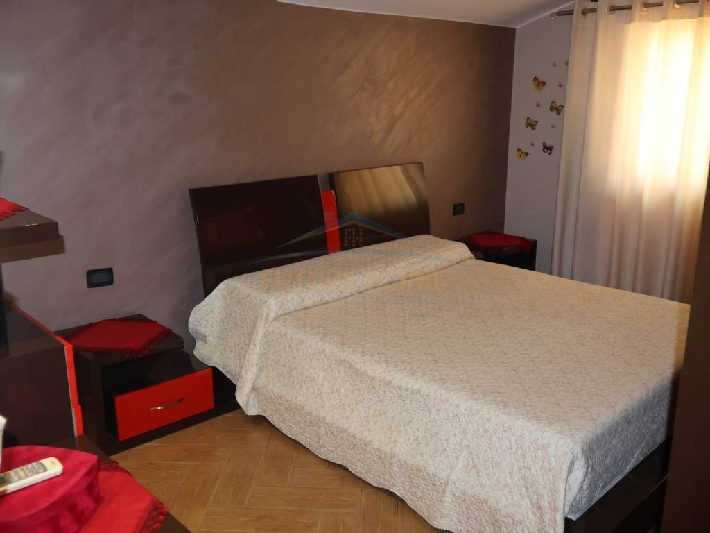 Qira,Apartament 2+1+3+PostParkimi,Ish Parku Autobuzave.