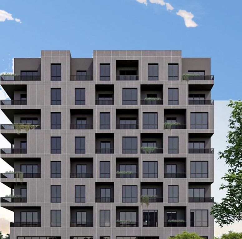 Shitet Apartament 2+1 - ish Parku !!